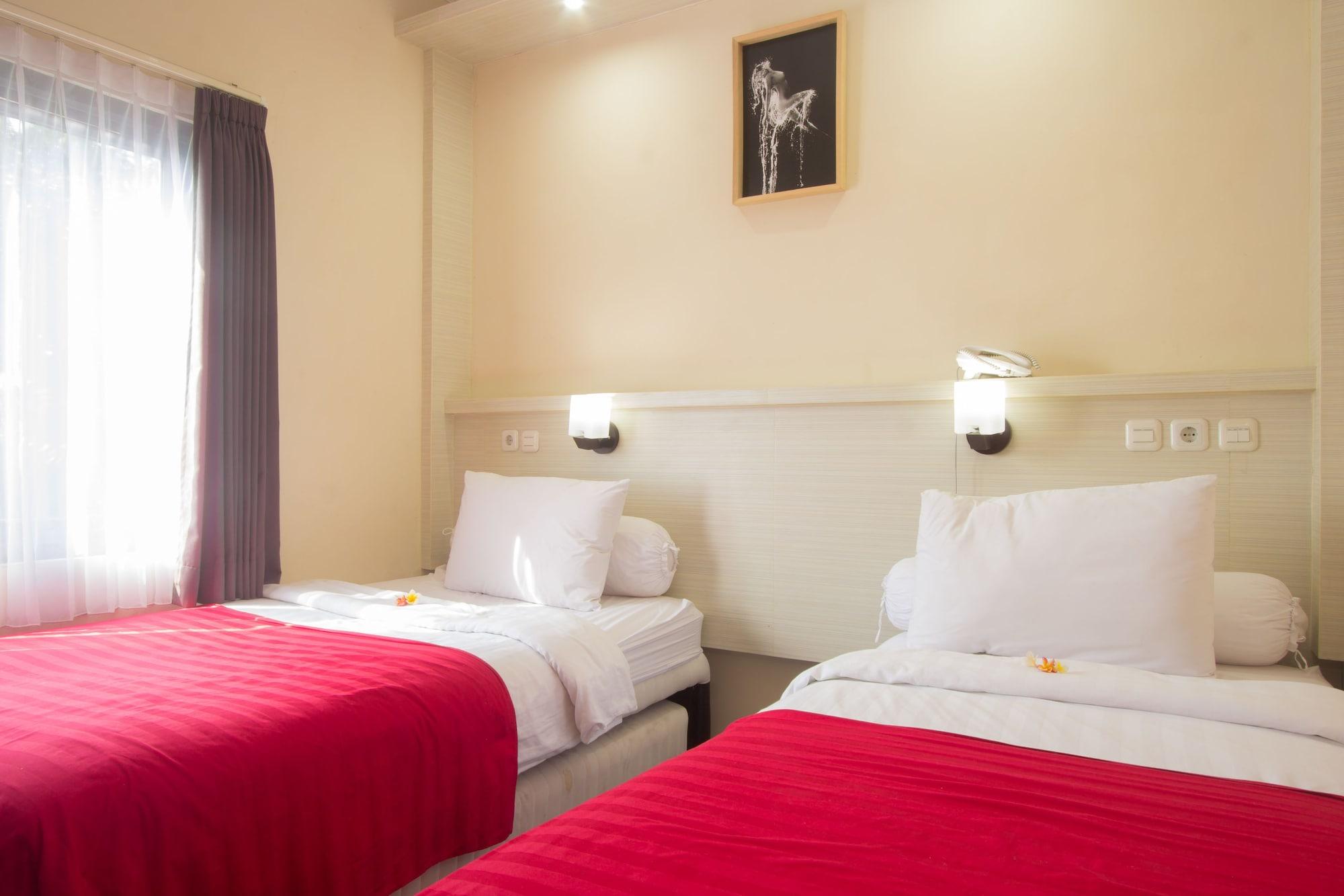 Maxi Hotel Kedonganan Jimbaran Exterior foto