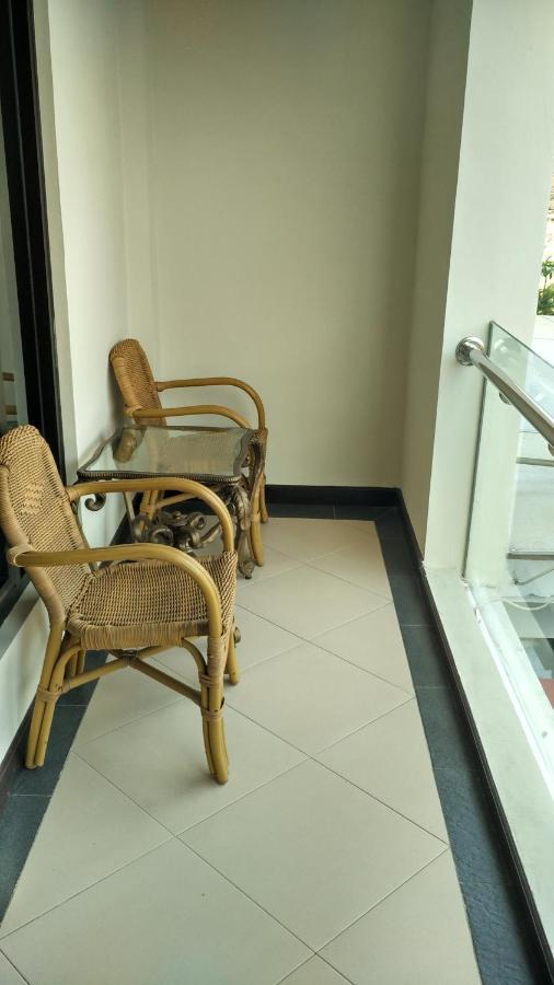 Maxi Hotel Kedonganan Jimbaran Exterior foto